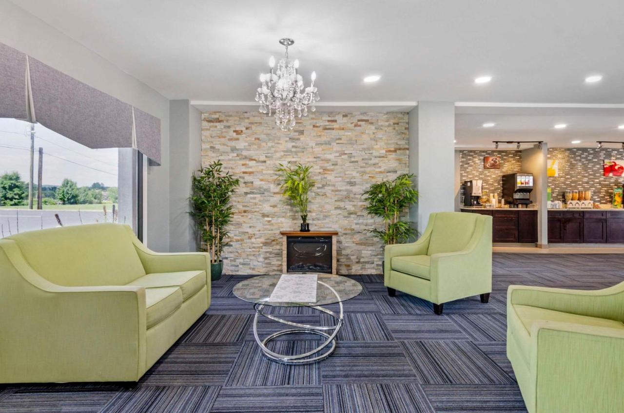 Suburban Studios Verona - Staunton North Экстерьер фото